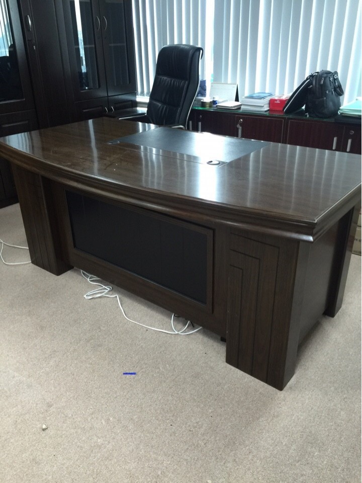 THANH LÝ BÀN GIÁM ĐỐC CAO CẤP 180x90